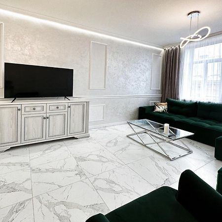 לבוב Tamanska Apartments מראה חיצוני תמונה
